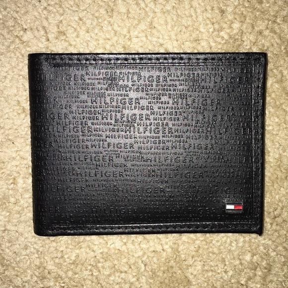 Tommy Hilfiger Wallet - Picture 2 of 3